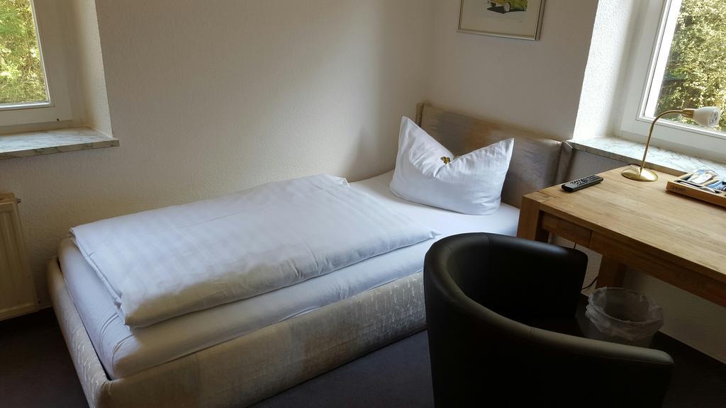 Hotel Bergische Schweiz フェルバート エクステリア 写真