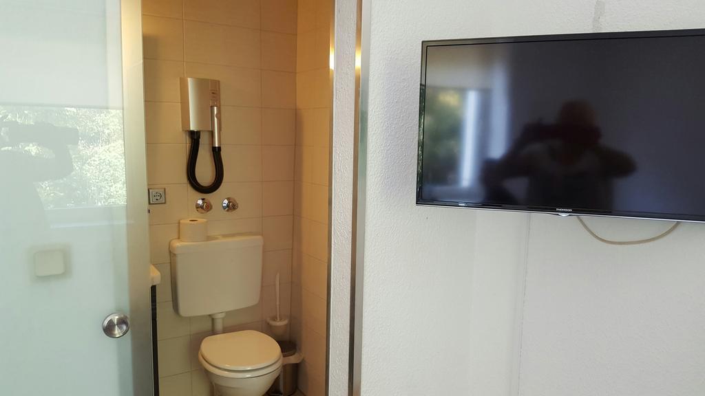 Hotel Bergische Schweiz フェルバート エクステリア 写真